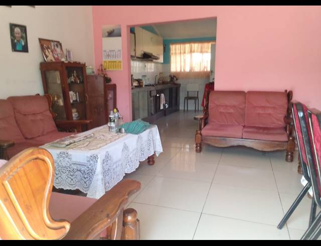 4 BEDROOM HOUSE FOR SALE IN NEWLANDS EAST
